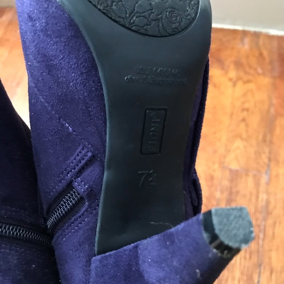 FIONI Purple Suede Heeled Booties - Picture 6 of 6